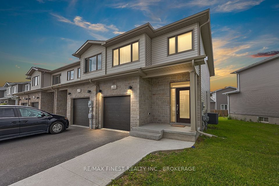 937 Riverview