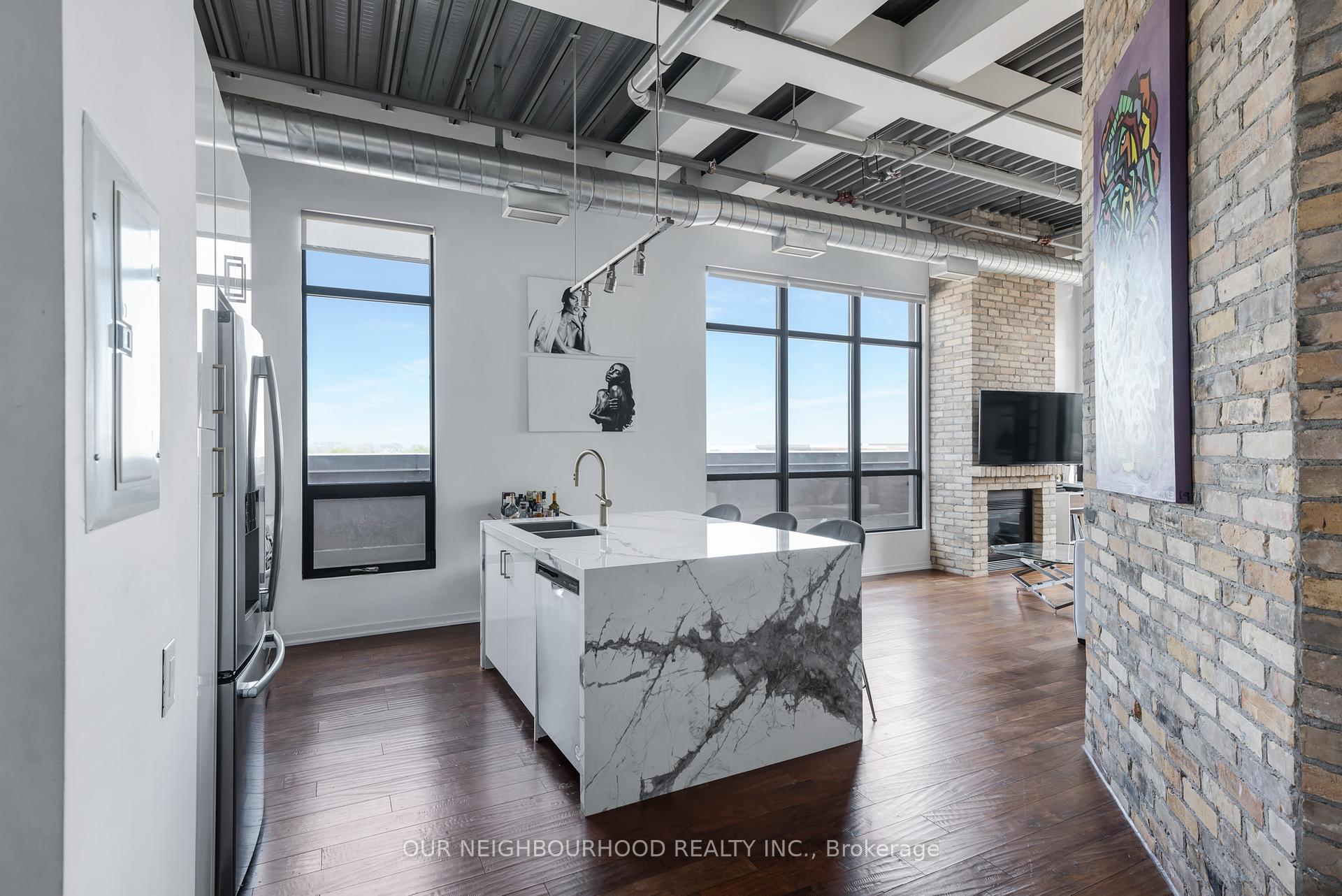 2 Bedrooms Condo at 736 Dundas, Toronto For sale