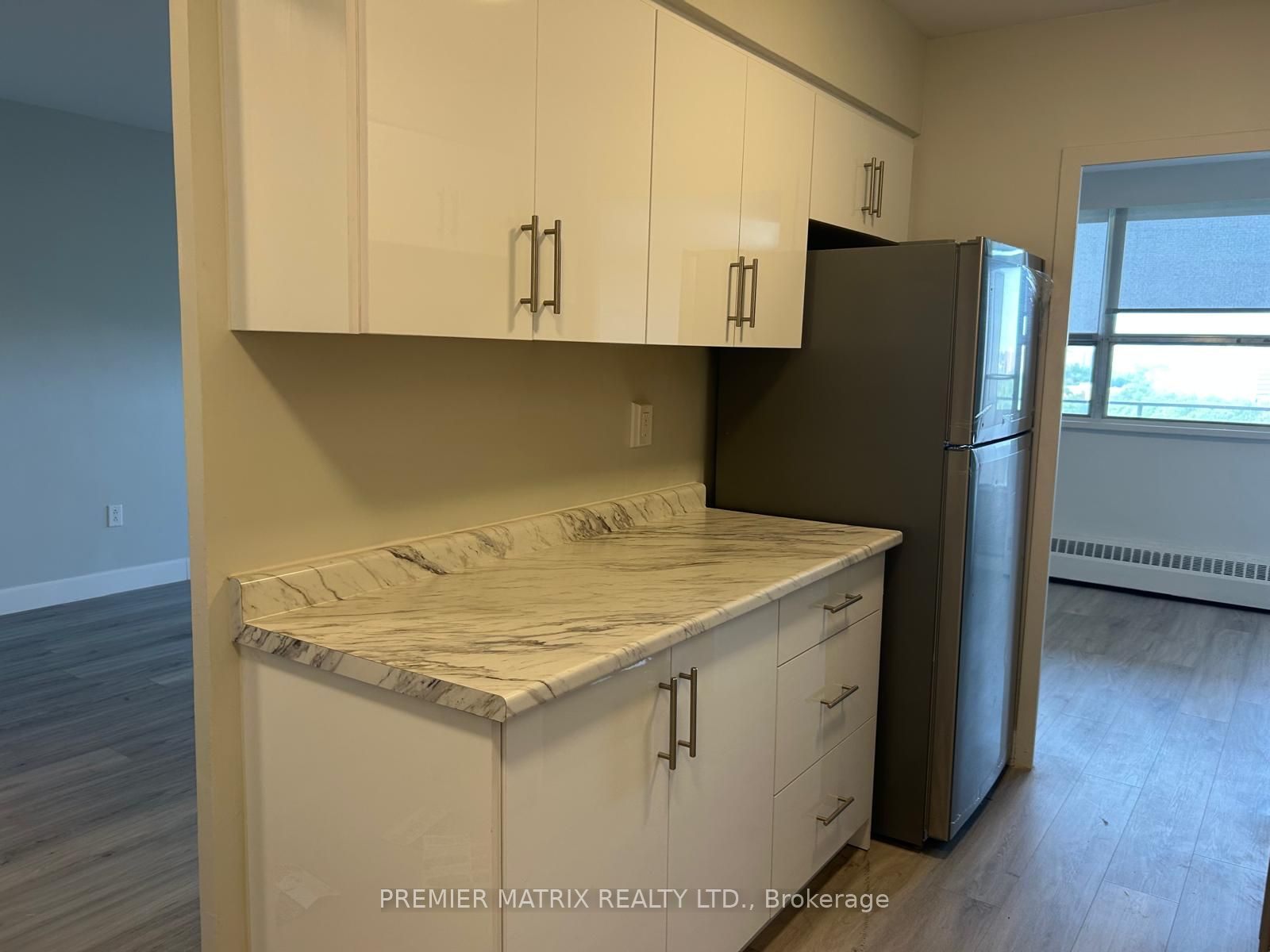 65 Thorncliffe Park Drive, #1404