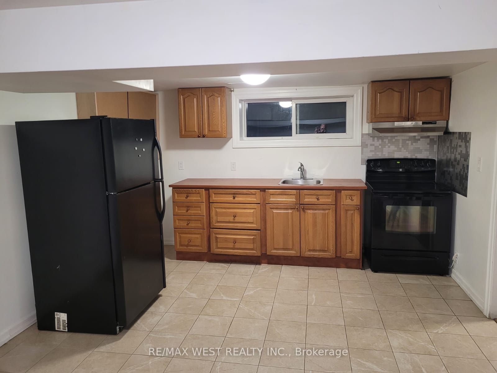 61 Whitley Avenue, Toronto W05 Downsview-Roding-CFB