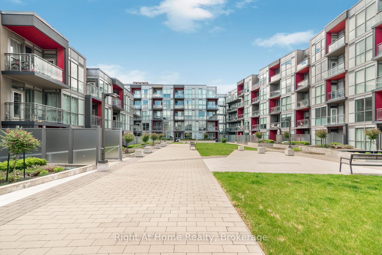 1 Bedroom Condo at 5260 Dundas, Burlington For sale