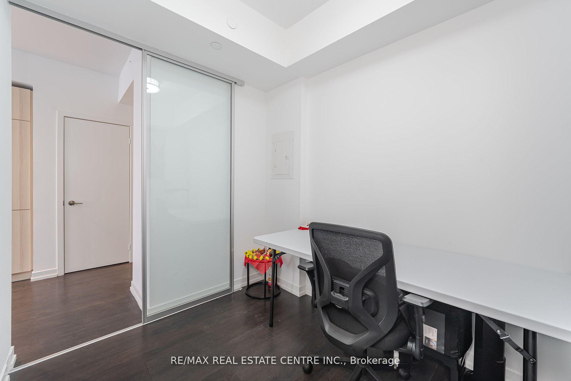 2 Bedrooms Condo at 55 Mercer,  Toronto For sale