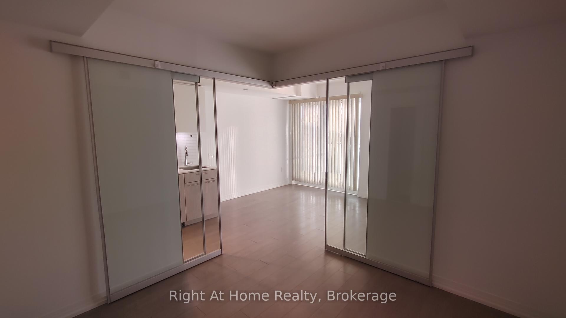 1 Bedroom Condo at 251 Jarvis,  Toronto For sale