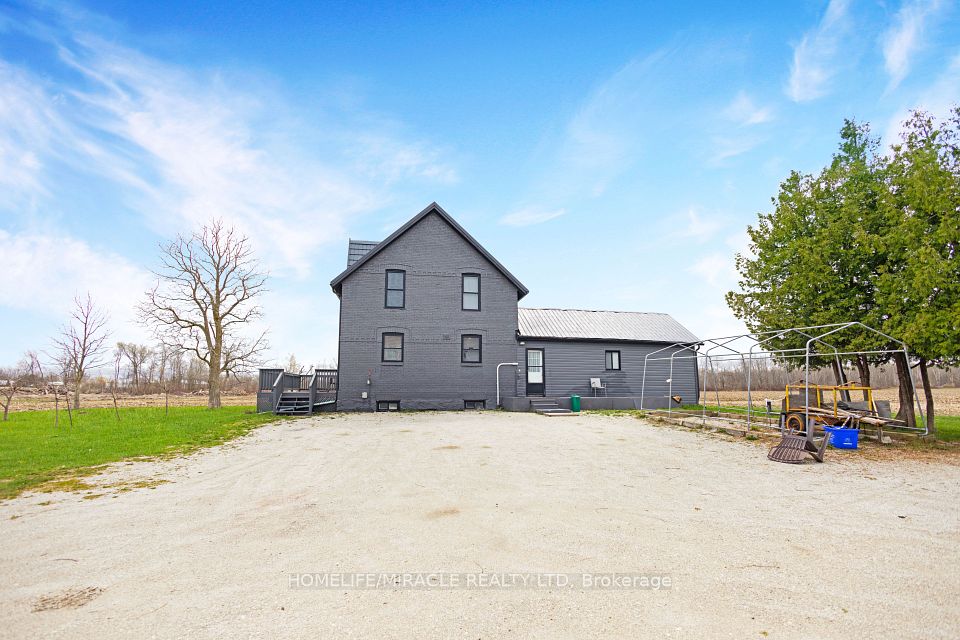 1516 Fairgrounds Road, Clearview, ON L0M 1S0