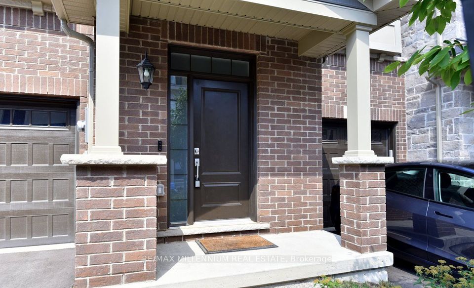 29 Hibiscus Lane, Hamilton, ON L8K 0A4