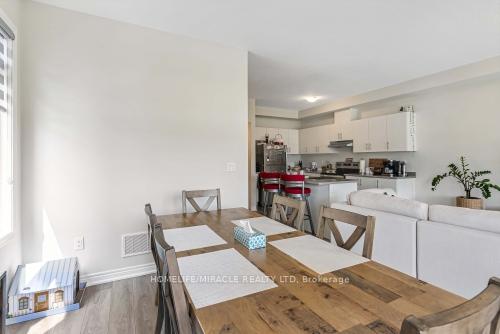 2 Bedrooms Condo at 40 Zinfendel, Hamilton For sale