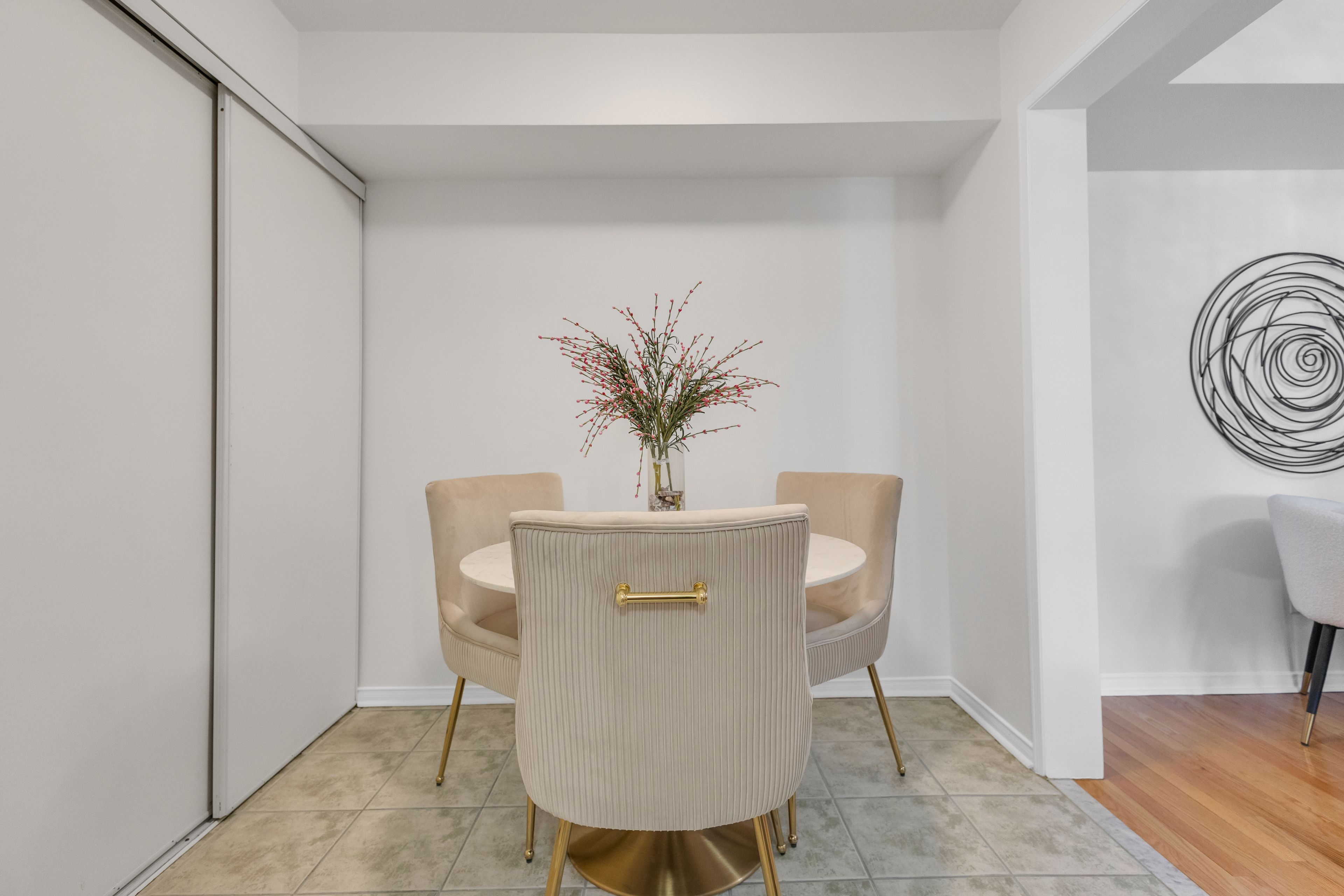 66 Sidney Belsey Crescent 201