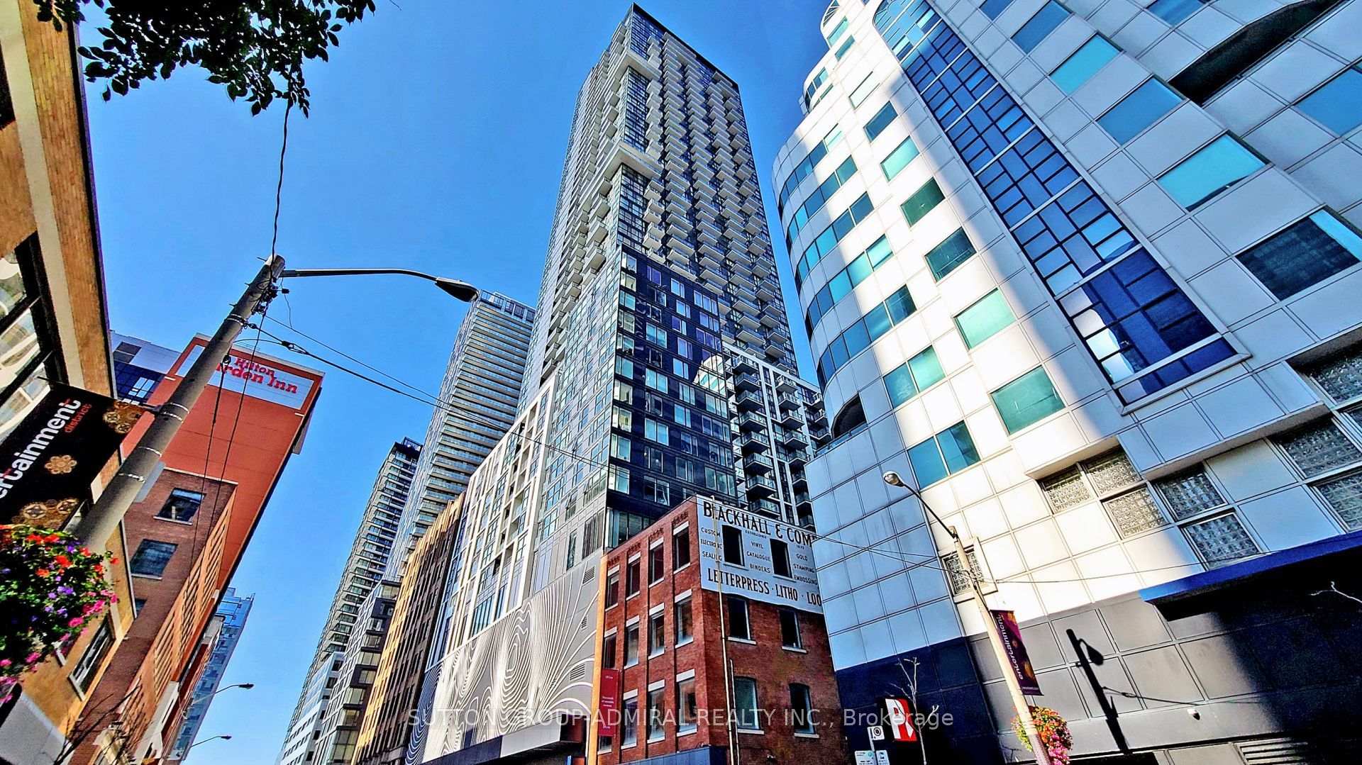 1 Bedroom Condo at 87 Peter, Toronto For sale