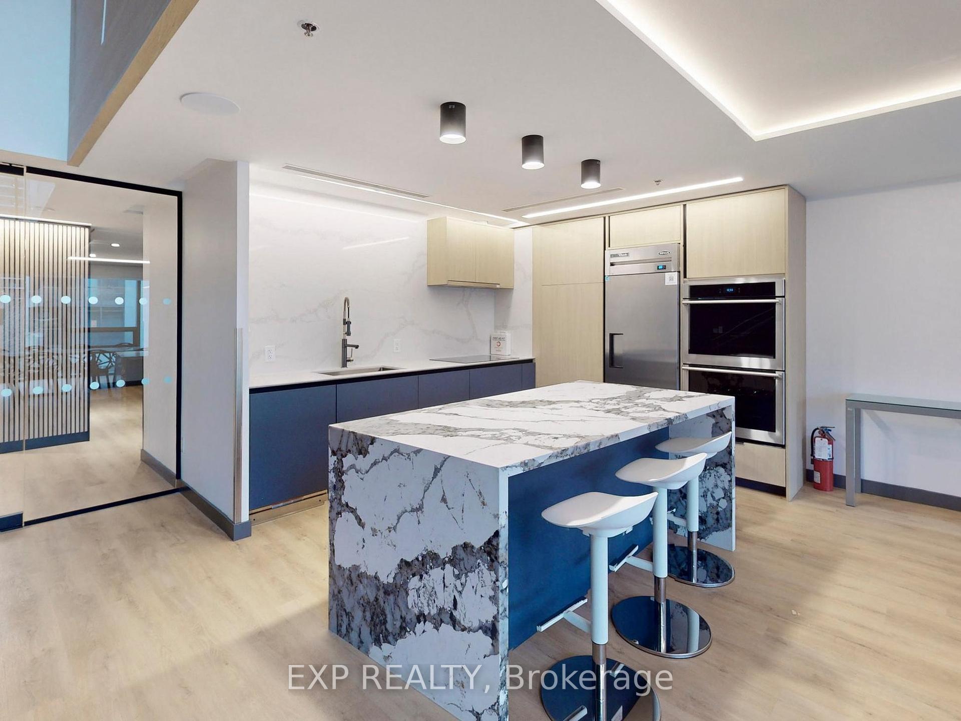 2 Bedrooms Condo at 285 Mutual, Toronto For sale