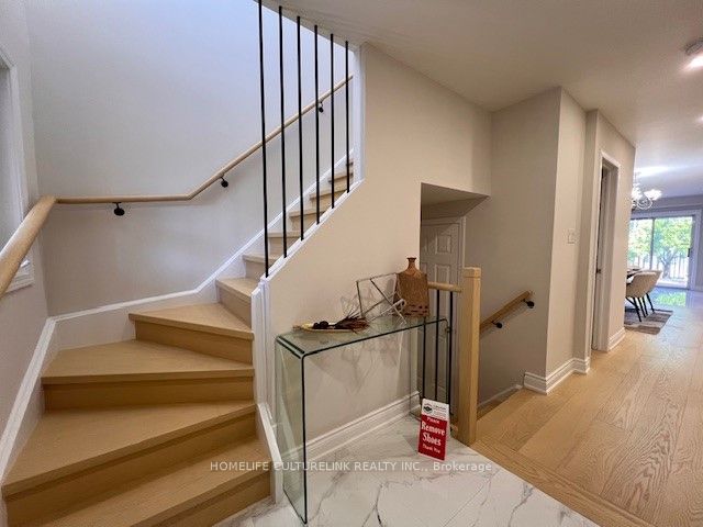 49 Beechgrove Crescent, Markham, ON L3R 4Z1