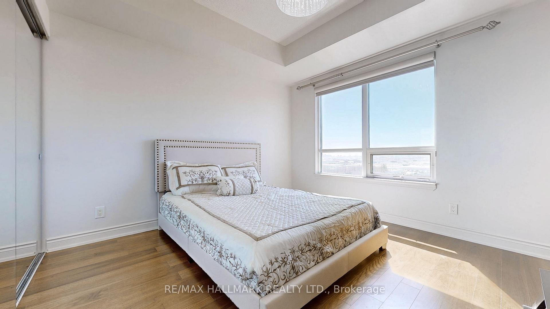 3 Bedrooms Condo at 9245 Jane, Vaughan For sale