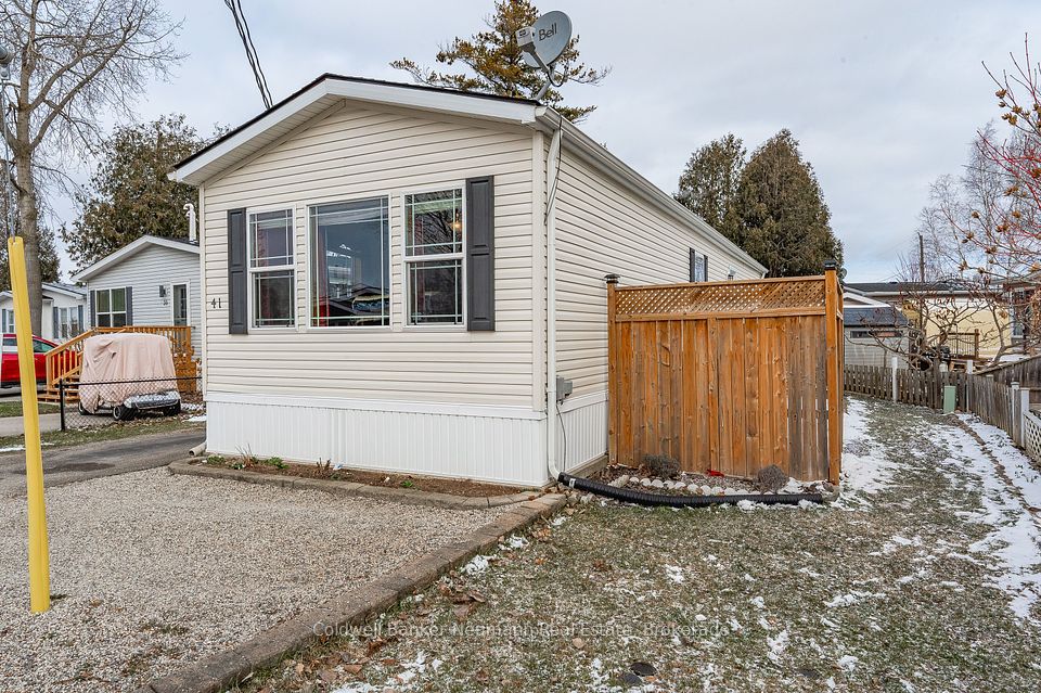 41 Cedarbush Crescent, Puslinch, ON N0B 2J0