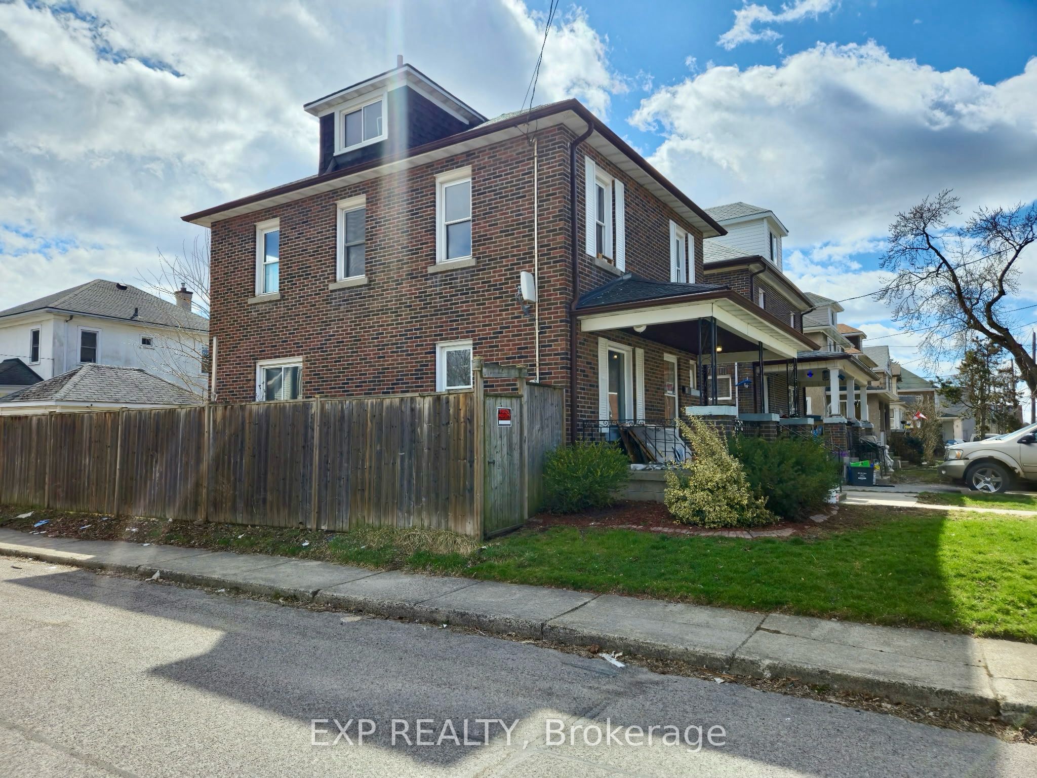 93 State Street, Welland, ON L3B 4K6