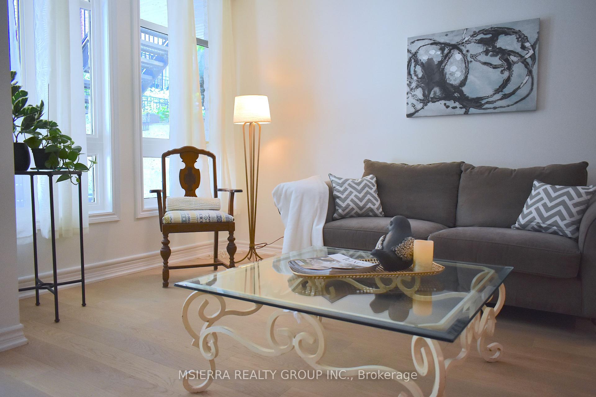 2 Bedrooms Condo at 65 Cranborne, Toronto For sale