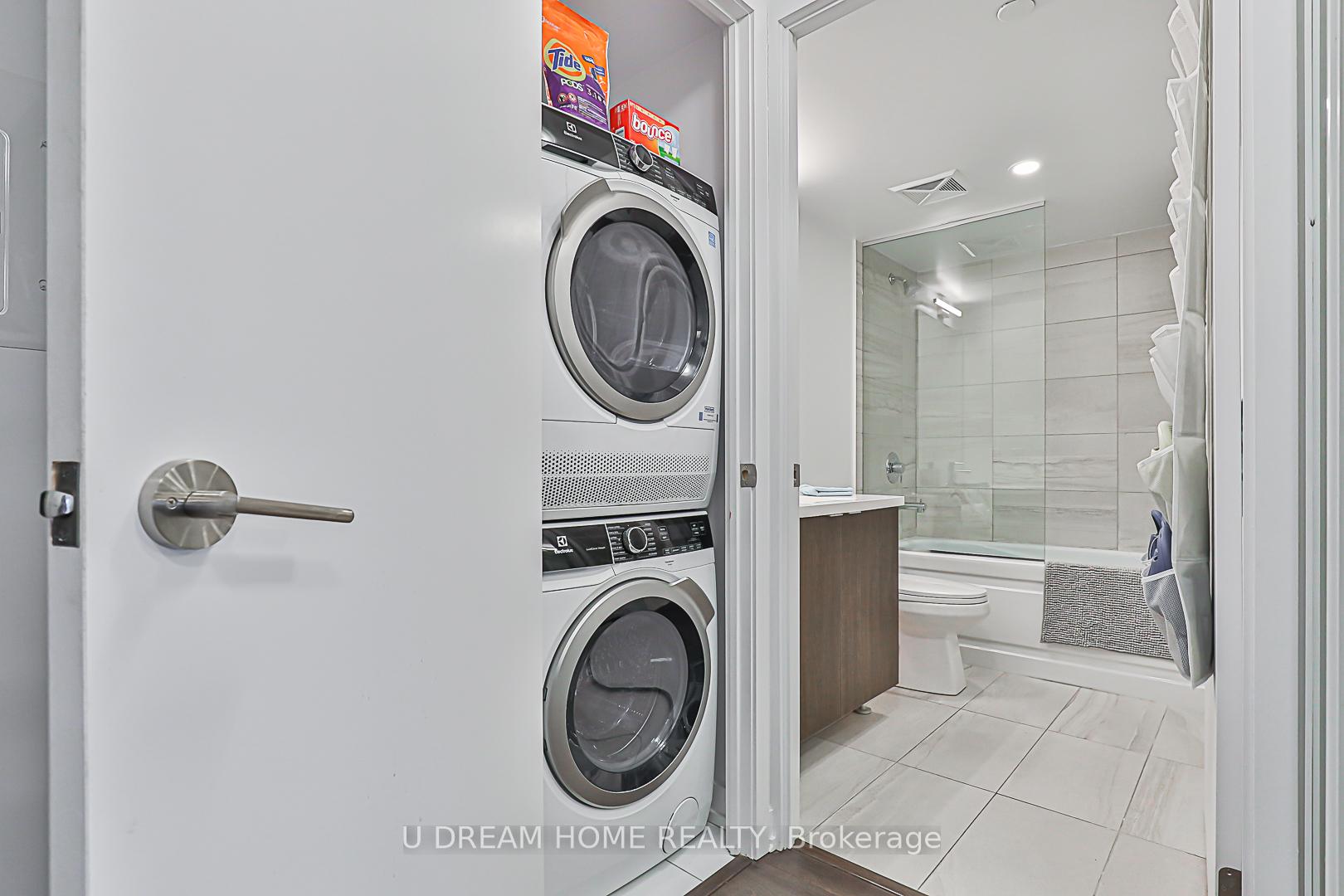 1 Bedroom Condo at 219 Dundas, Toronto For sale