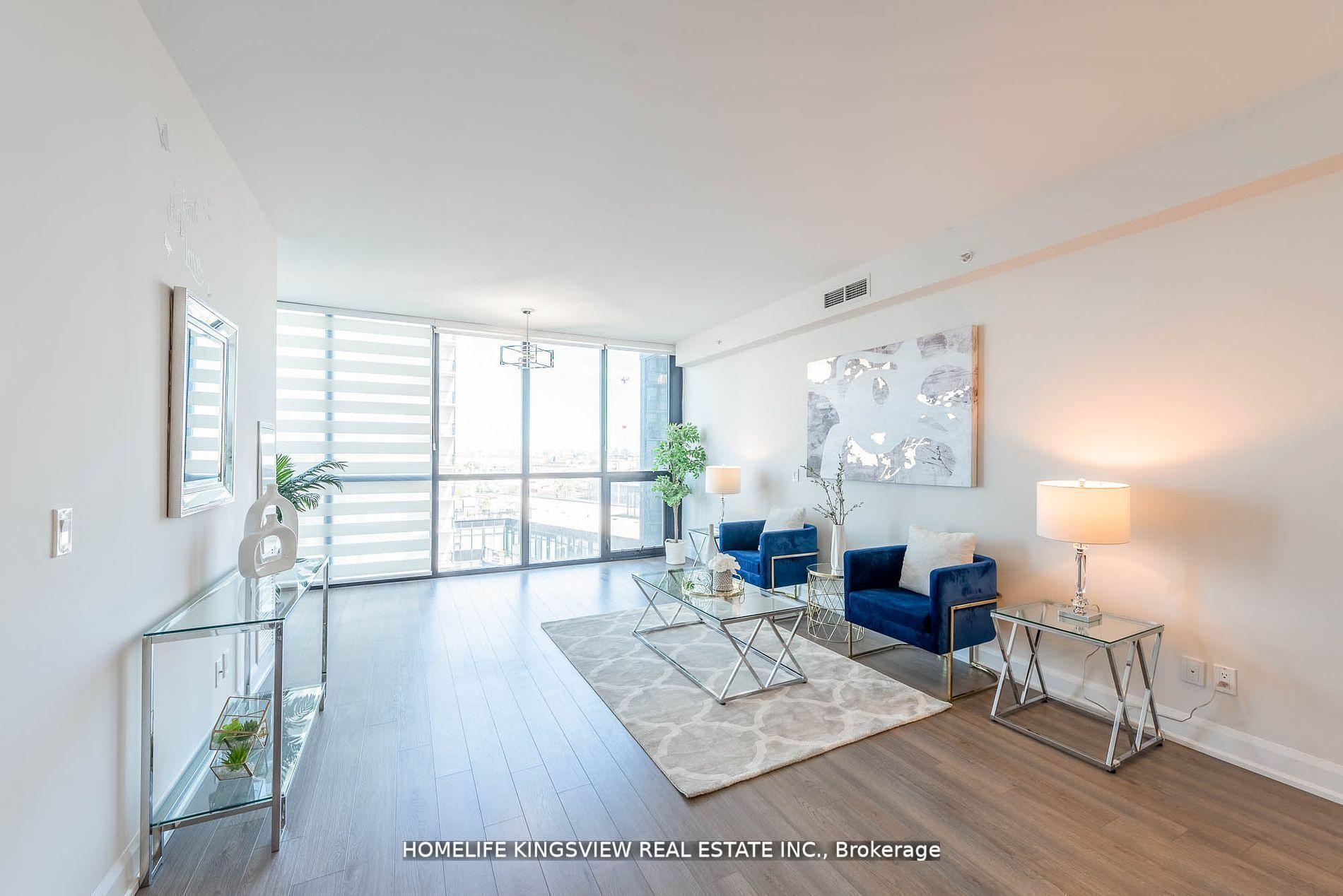 3 Bedrooms Condo at 2910 Highway 7,  Vaughan For sale