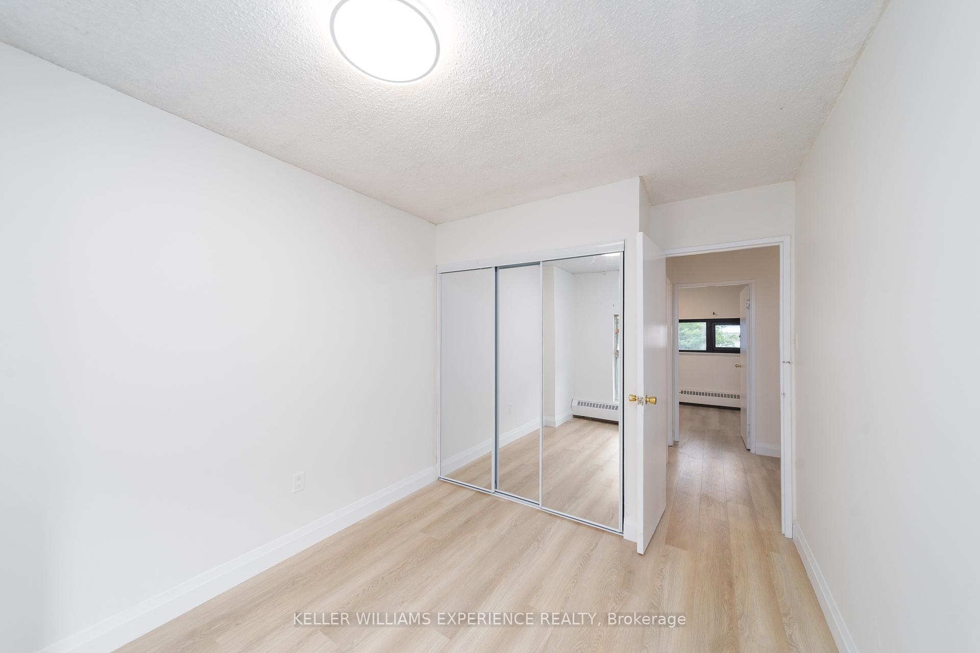 4 Bedrooms Condo at 4661 Jane, Toronto For sale