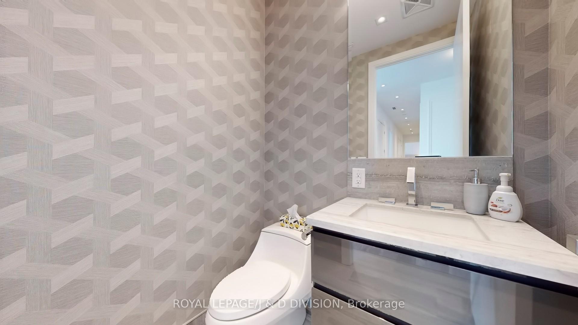 2 Bedrooms Condo at 50 Charles,  Toronto For sale