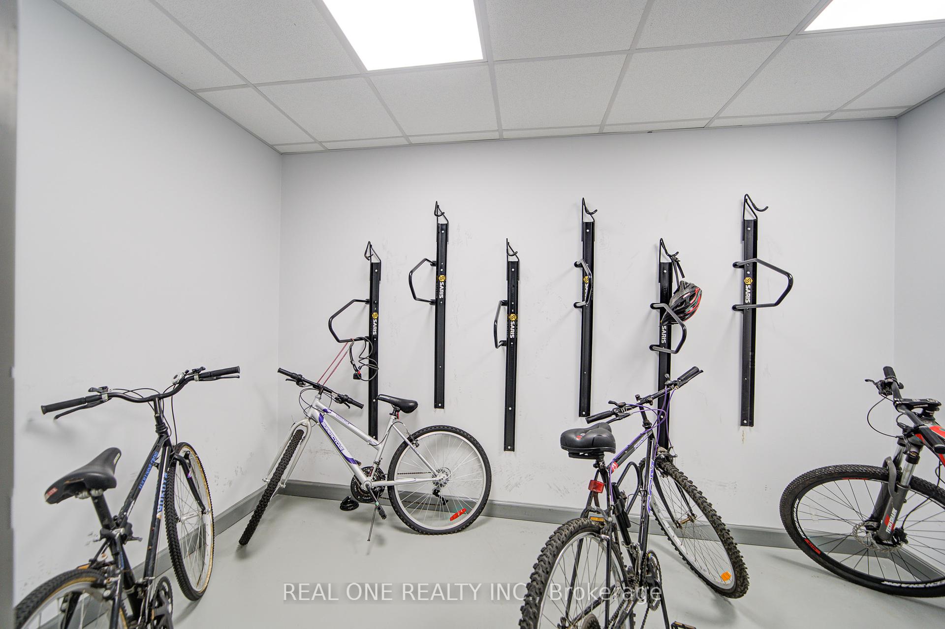 1 Bedroom Condo at 77 Leland, Hamilton For sale