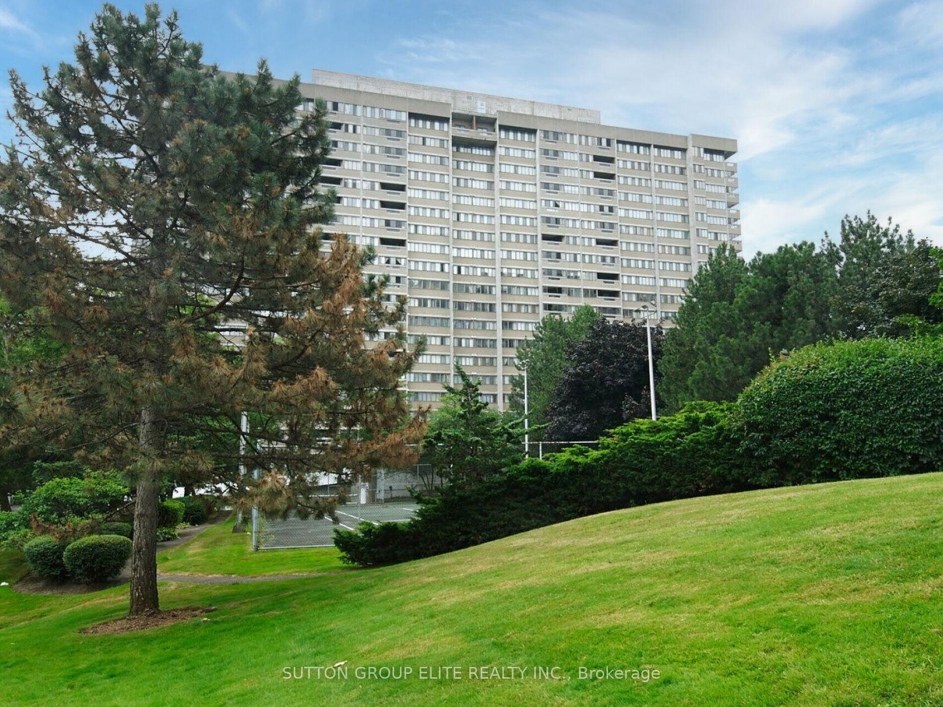 2 Bedrooms Condo at 50 Elm, Mississauga For sale