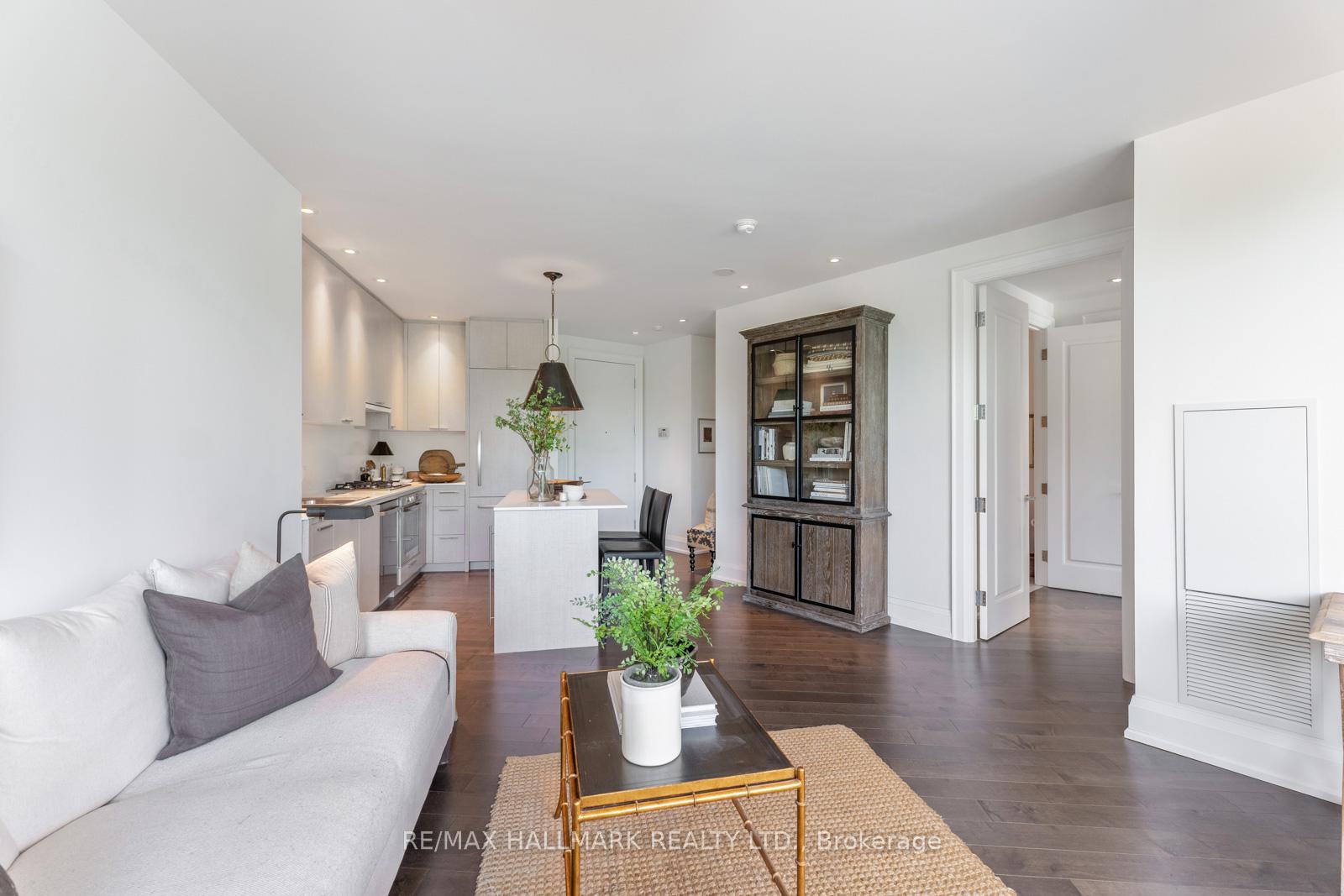 1 Bedroom Condo at 88 Davenport, Toronto For sale