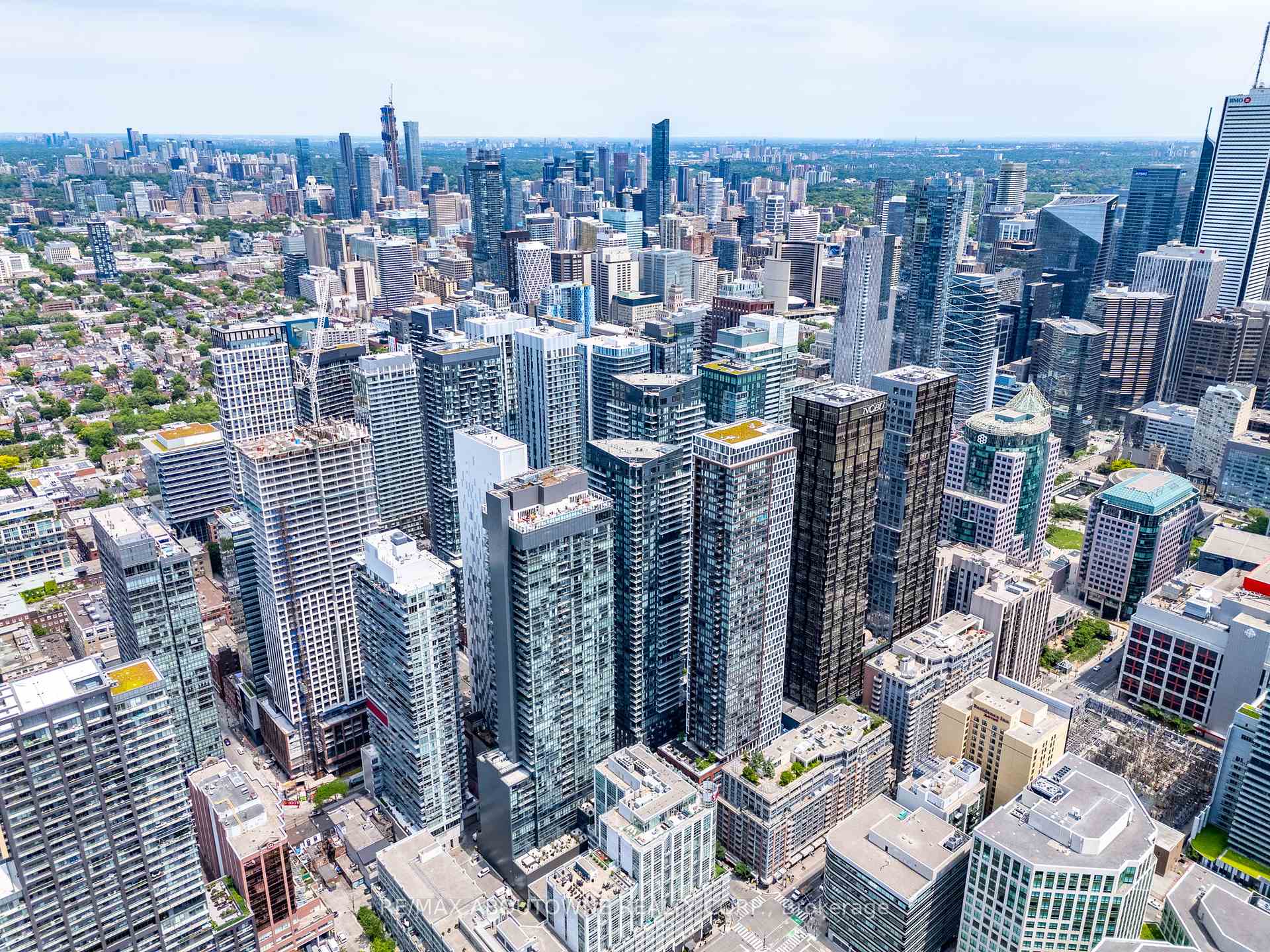 2 Bedrooms Condo at 115 Blue Jays, Toronto For sale