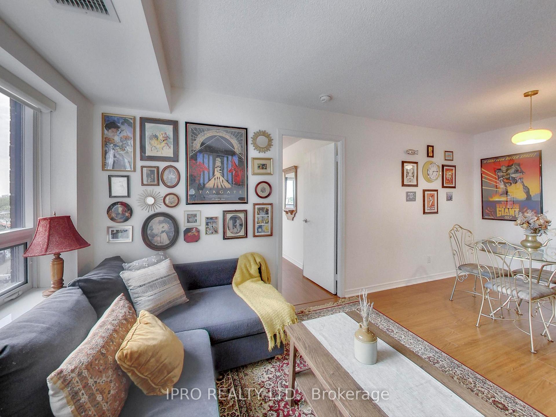 3 Bedrooms Condo at 60 Heintzman, Toronto For sale