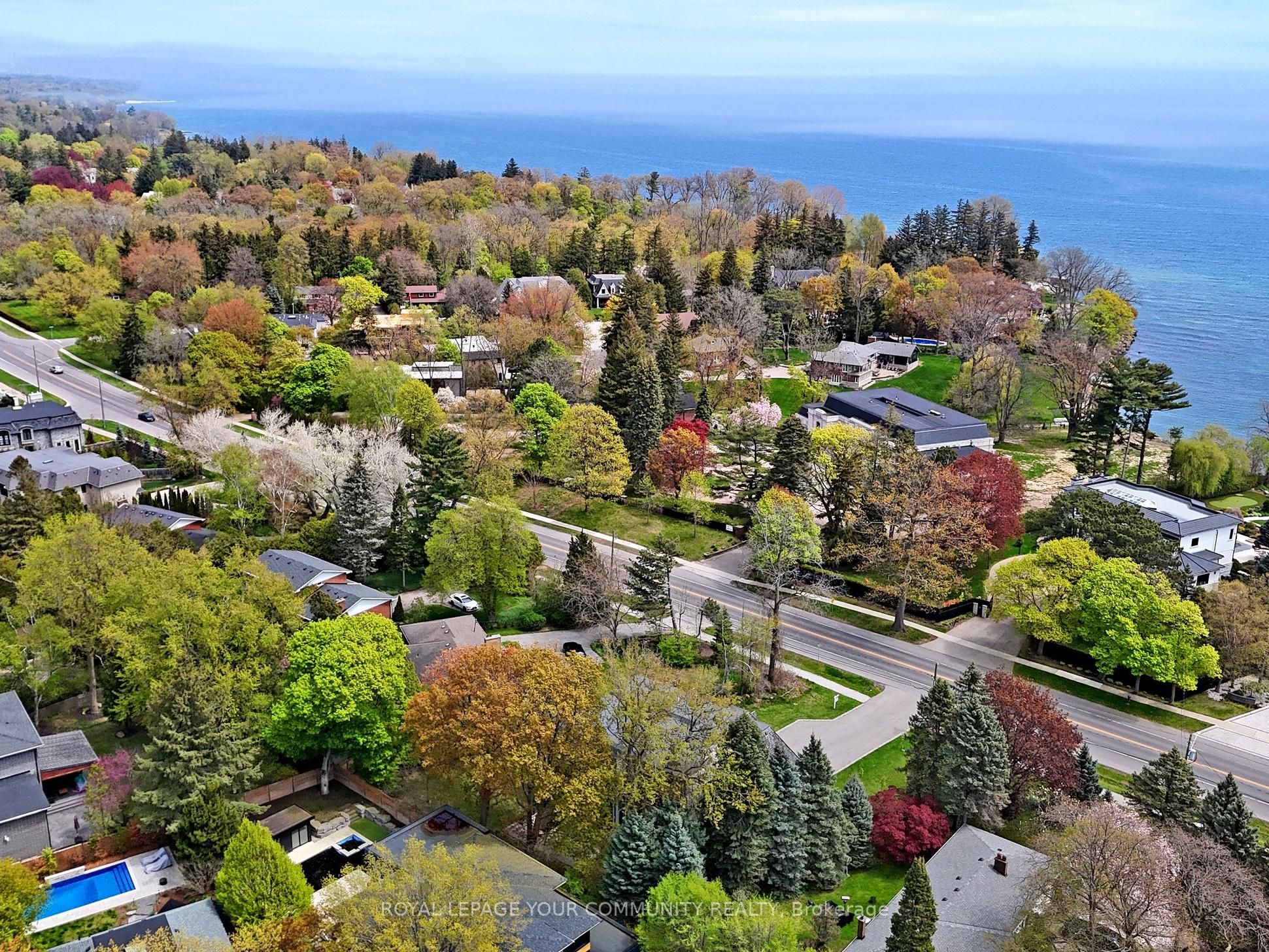1257 Lakeshore Road W