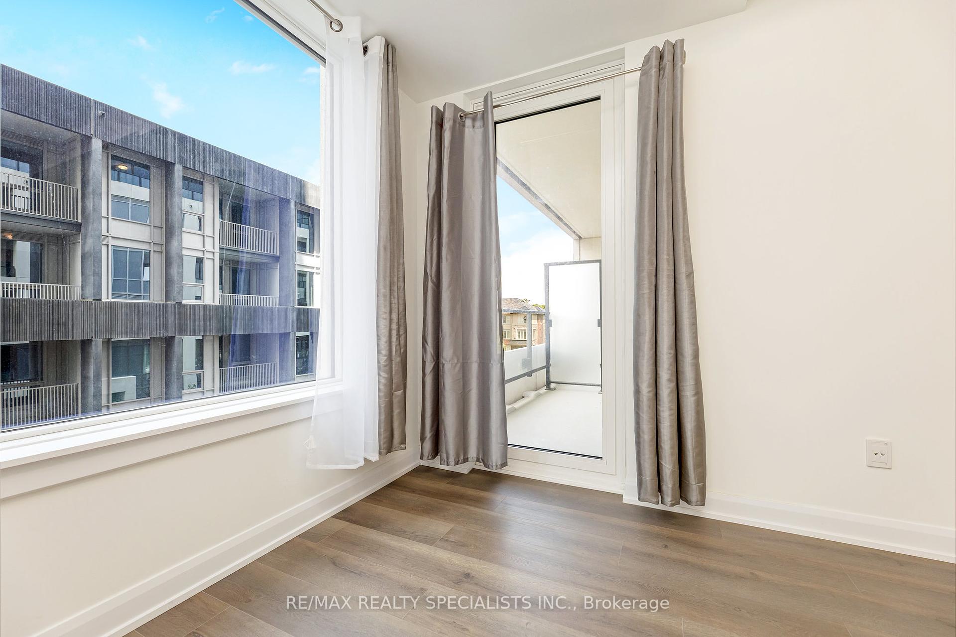 1 Bedroom Condo at 3228 William Coltson, Oakville For sale