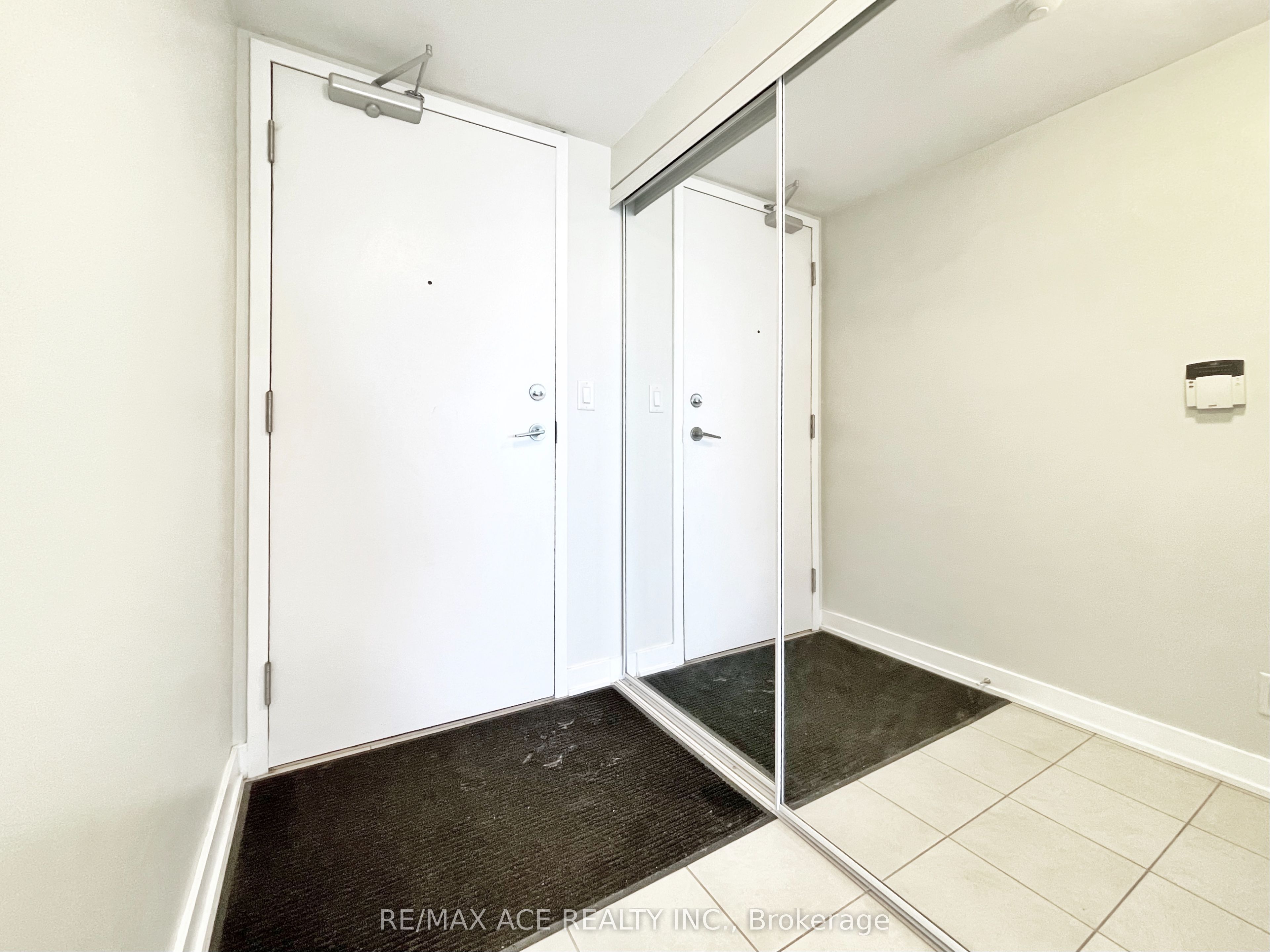 38 Lee Centre Drive, #2315