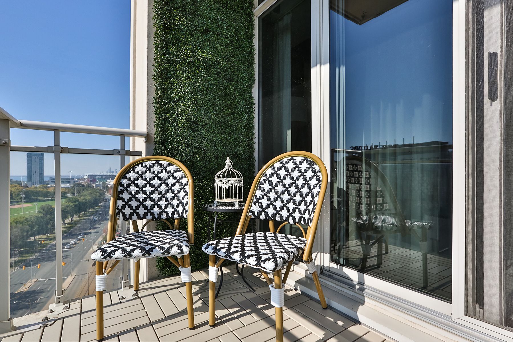 21 Grand Magazine Street 1402