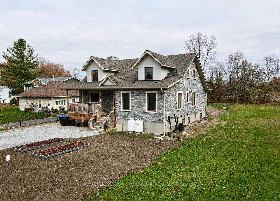 2501 Lakeshore