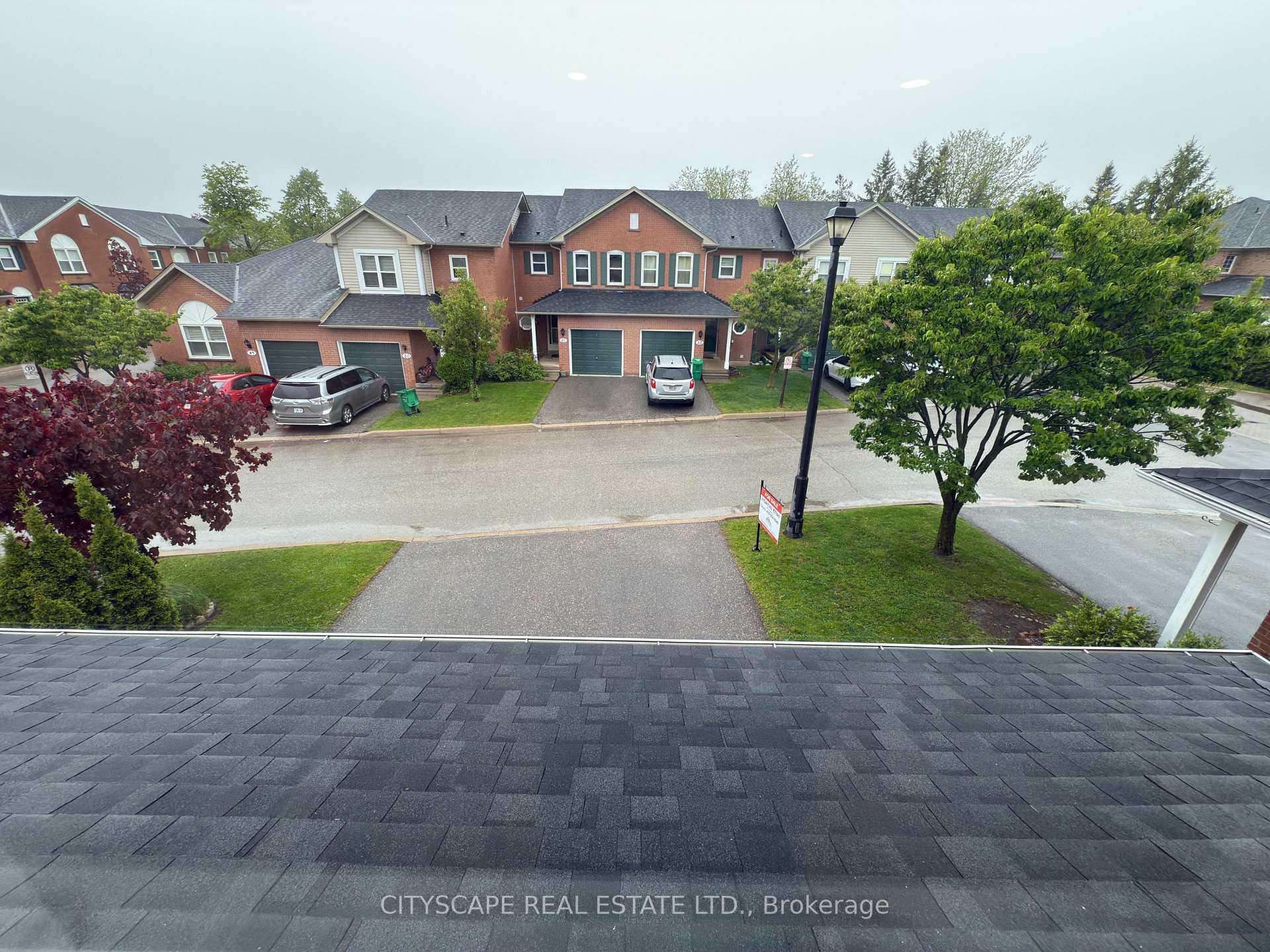 4 Bedrooms Condo at 5659 Glen Erin, Mississauga For sale