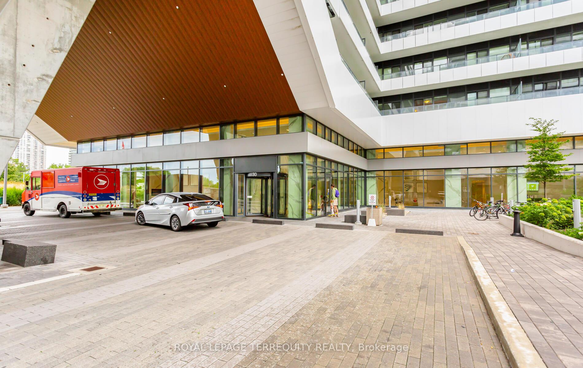 2 Bedrooms Condo at 30 Shore Breeze,  Toronto For sale