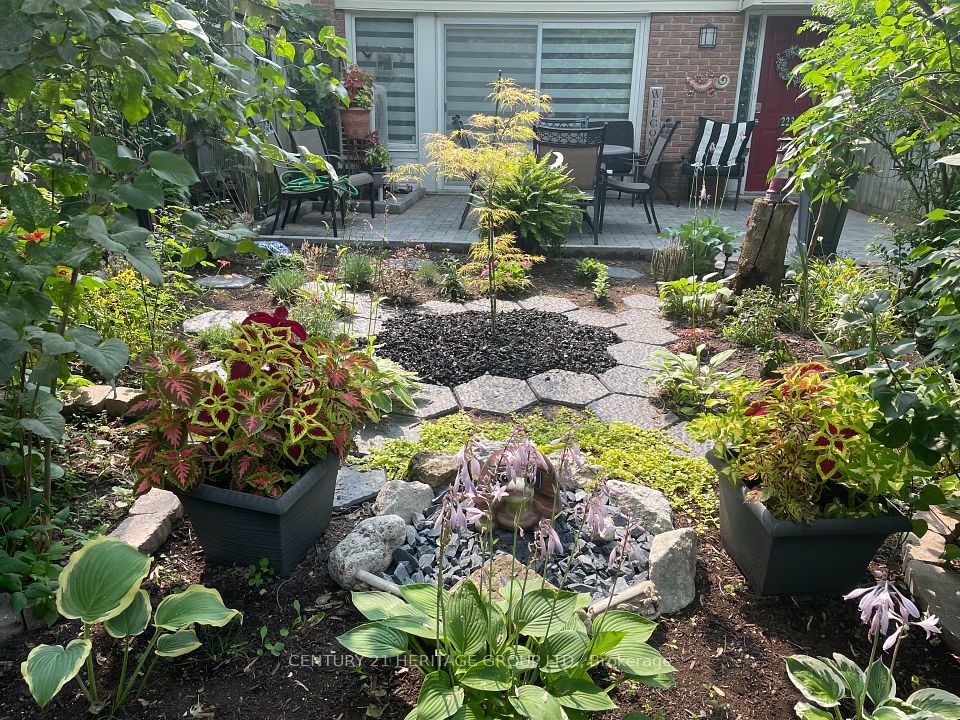 https://trreb-image.ampre.ca/wkNkb0wRBqkhpH-ZqCSpsgvLofLFXcAqZmkSxlnBHjA/rs:fit:960:960/wm:.5:so:0:50:.4/wmsh:10/wmt:PHNwYW4gZm9yZWdyb3VuZD0nd2hpdGUnIGZvbnQ9JzY4Jz5DRU5UVVJZIDIxIEhFUklUQUdFIEdST1VQIExURC4sIEJyb2tlcmFnZTwvc3Bhbj4/L3RycmViL2xpc3RpbmdzLzQwLzk5Lzk1Lzg1L3AvYmEwMDFiMzctNGJkNC00ZDA3LTgzZTgtYmU4MTM2MmE4OWJlLmpwZw.jpg