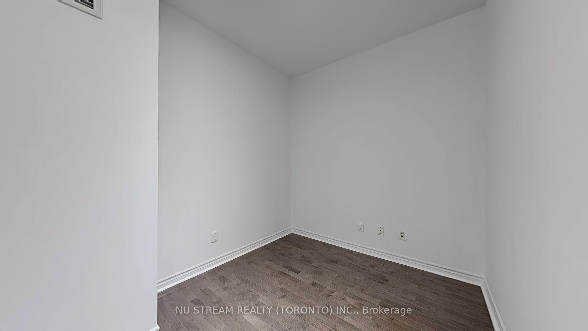 2 Bedrooms Condo at 2885 Bayview, Toronto For sale