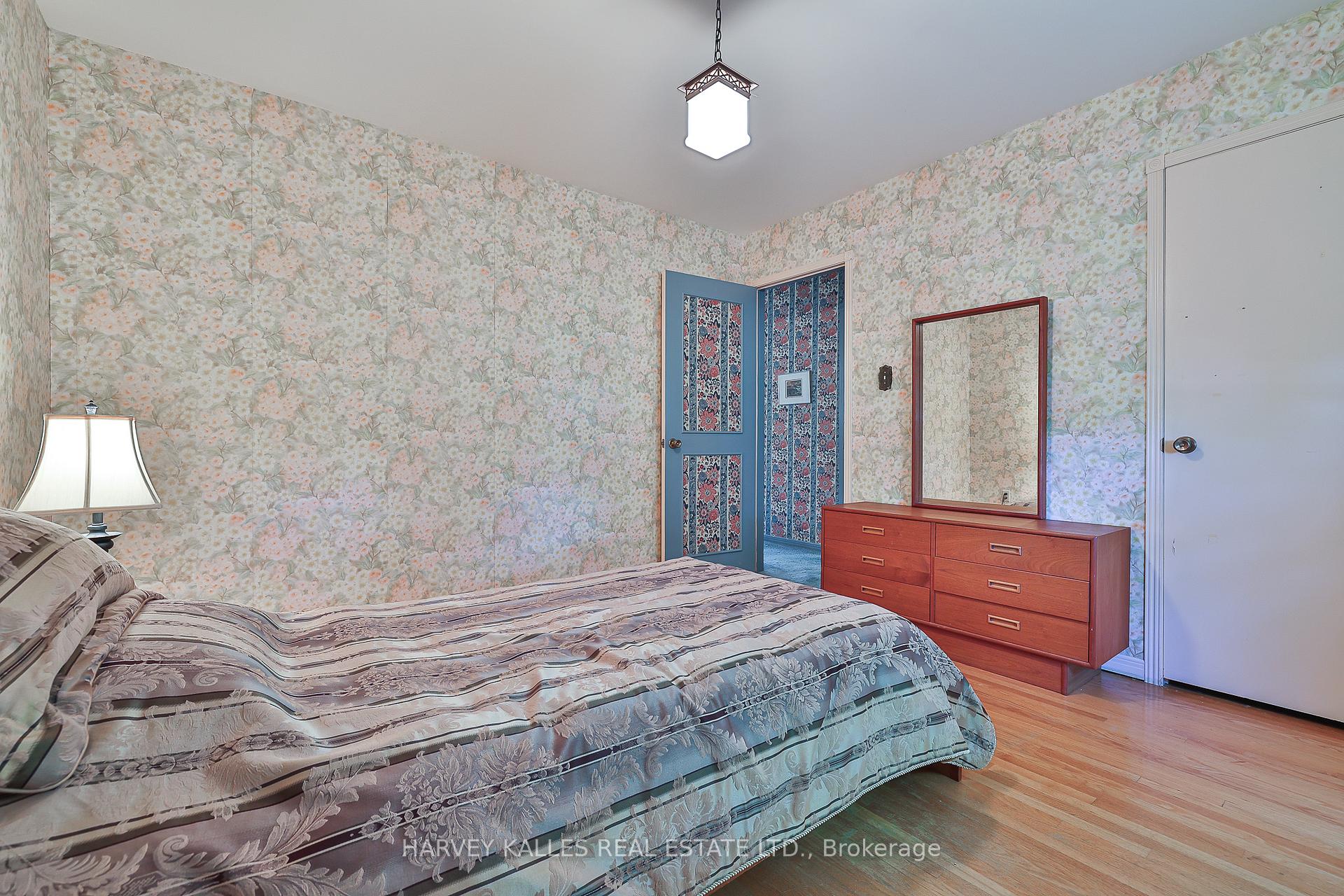 28 Waggoners Wells Lane