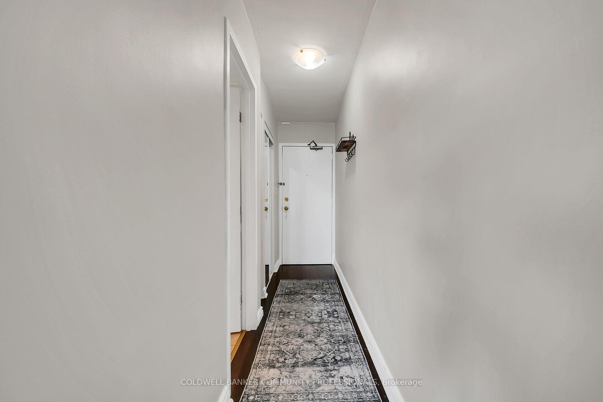 1 Bedroom Condo at 141 Catharine, Hamilton For sale