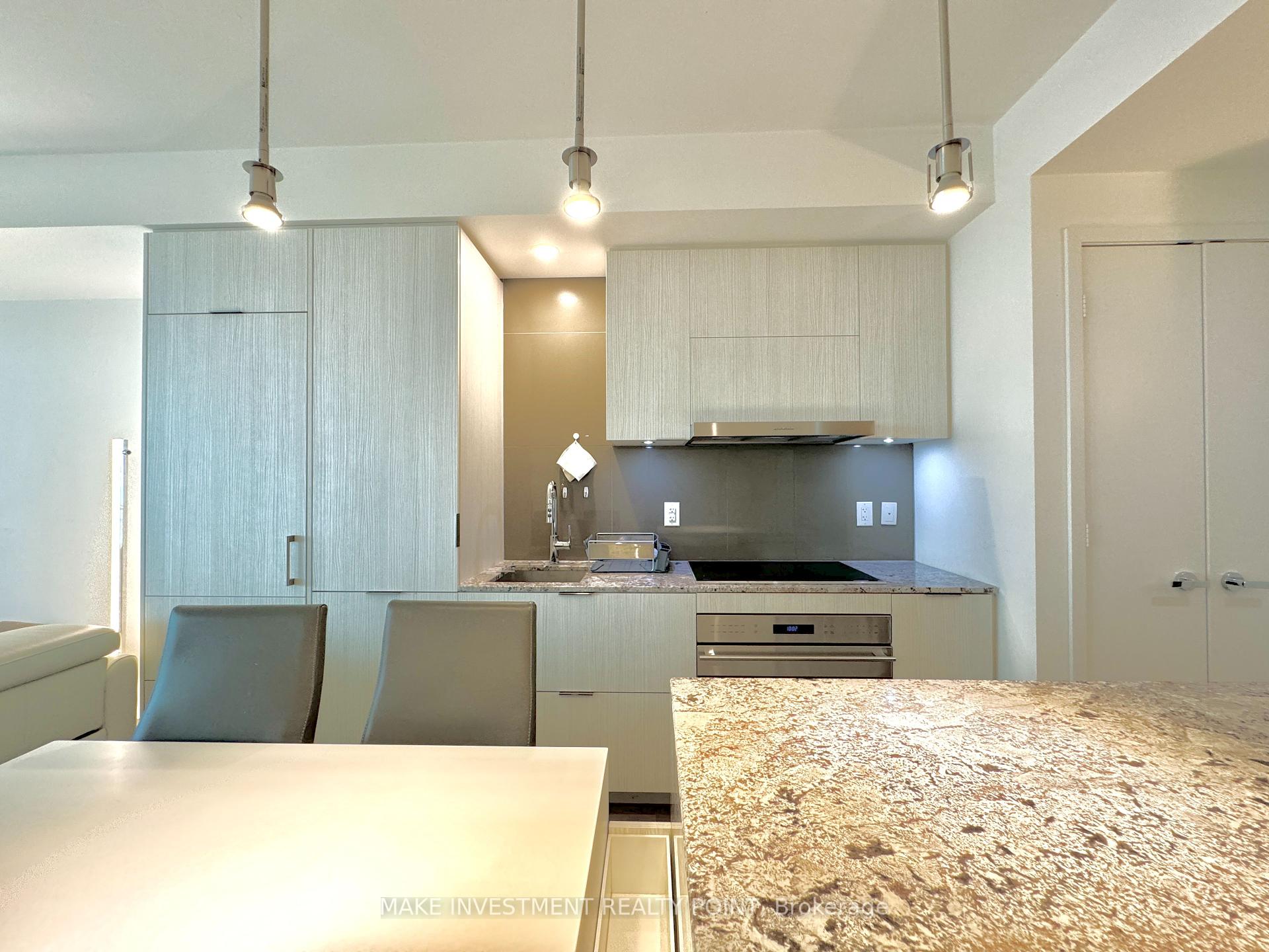 3 Bedrooms Condo at 1 Bloor,  Toronto For sale