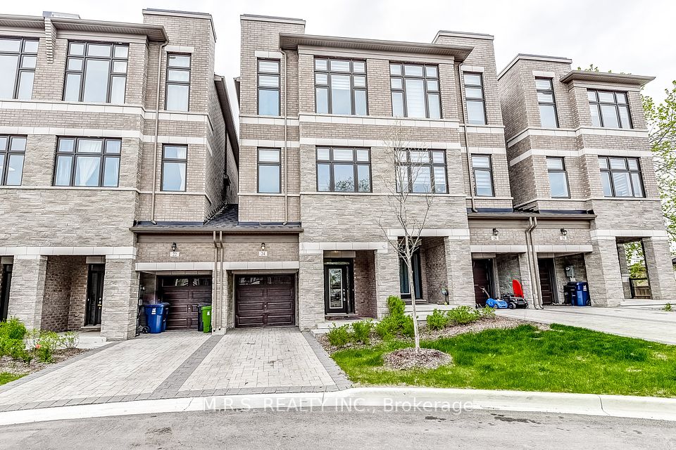 24 Tarmola Park
