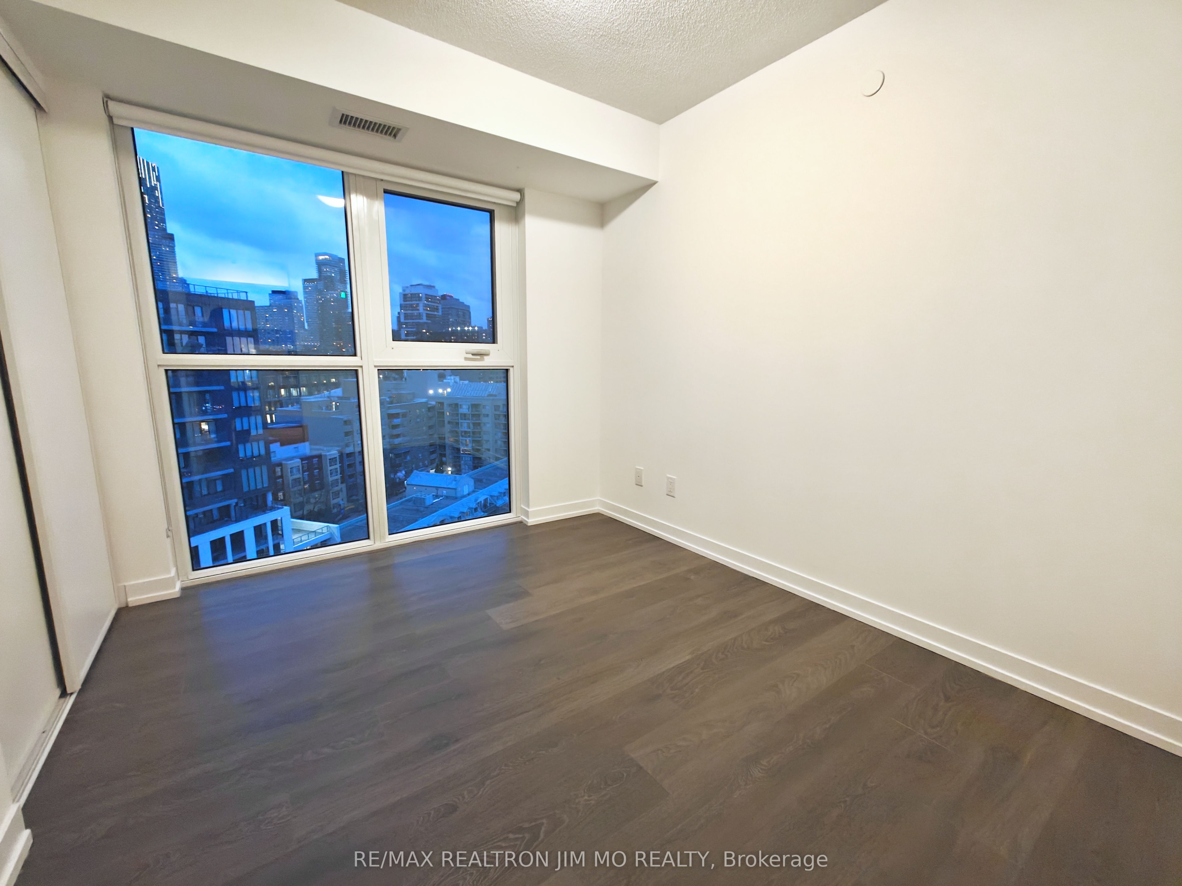 219 Dundas Street E, #1907