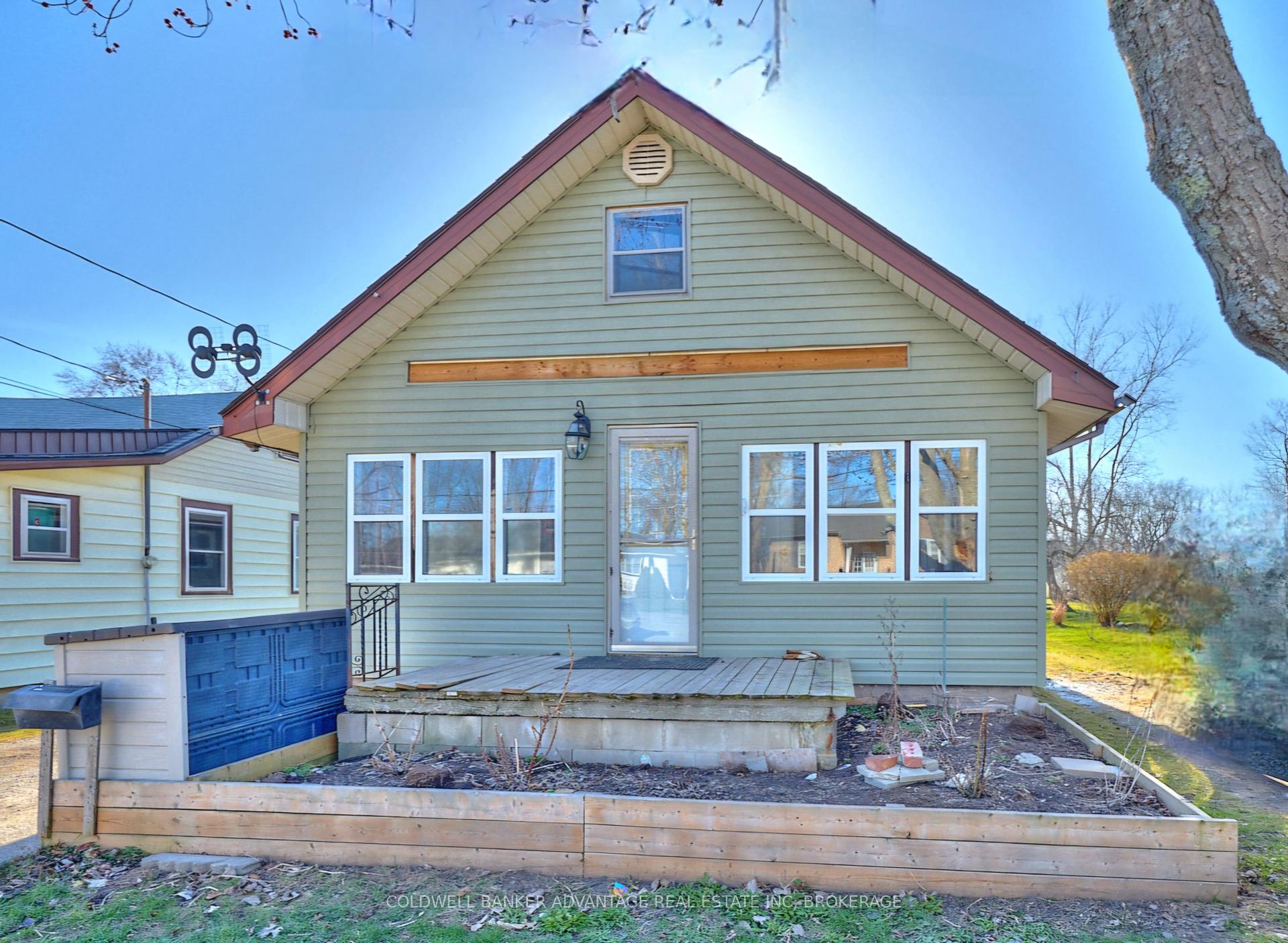 401 Helena Street, Fort Erie, ON L2A 4K1