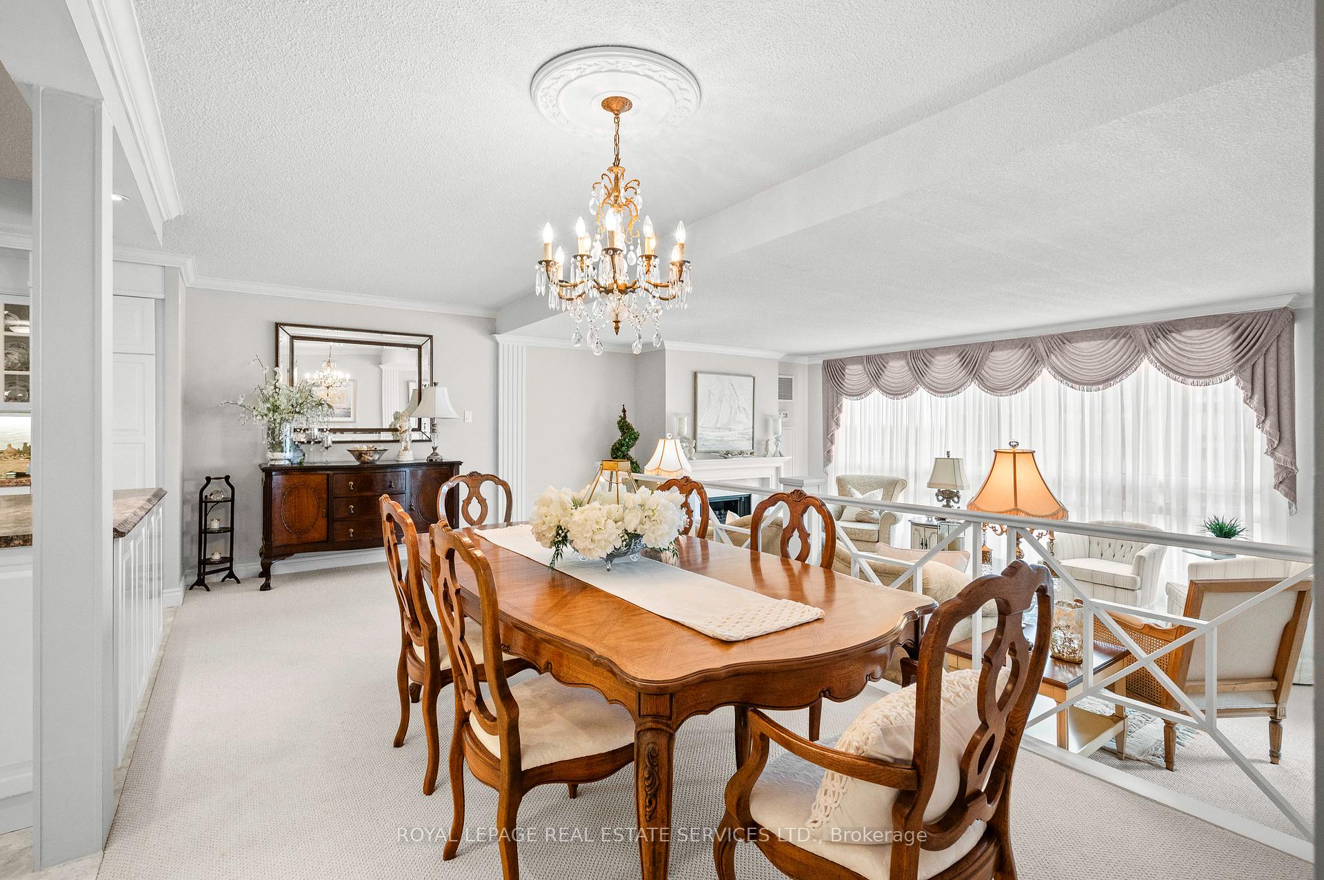 2 Bedrooms Condo at 2185 Marine, Oakville For sale