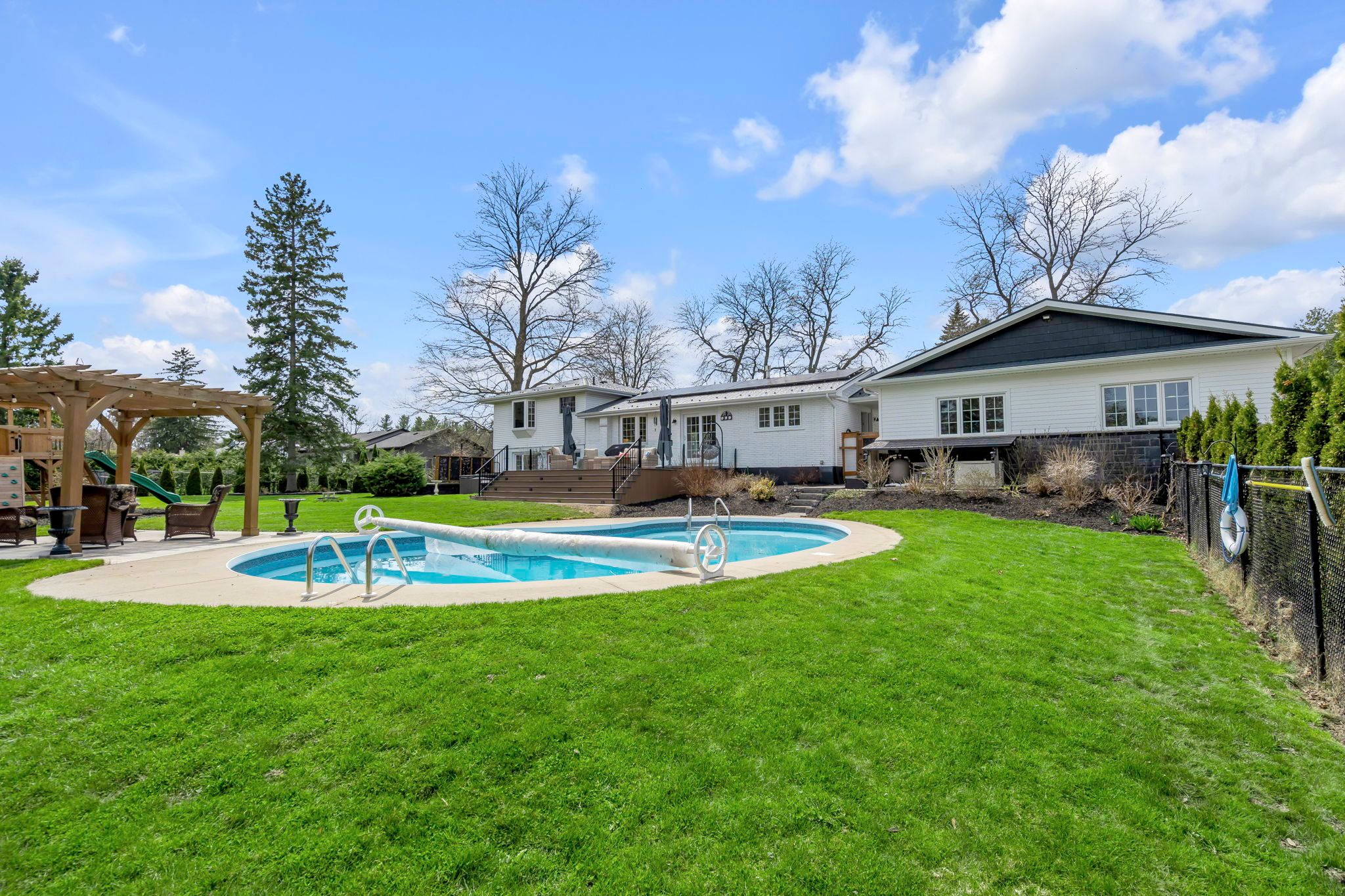 43 Sunnyridge Road