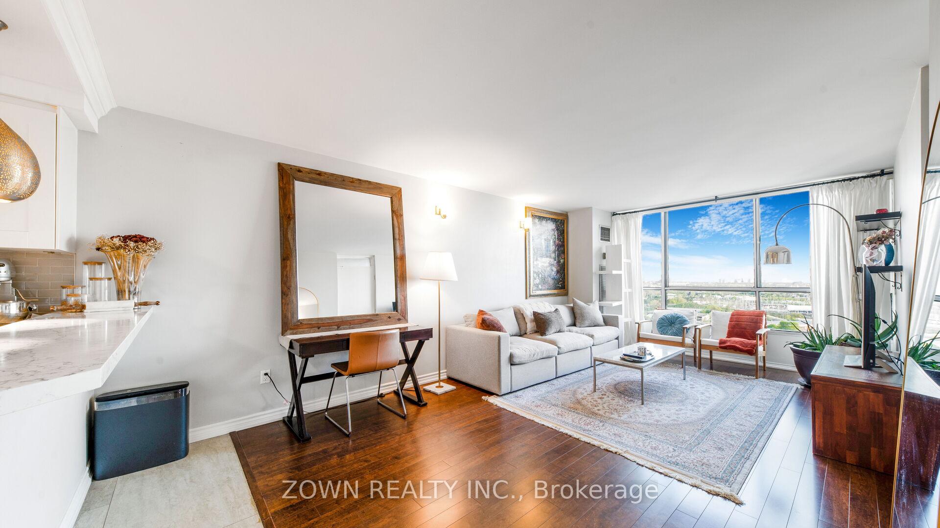 4 Bedrooms Condo at 10 Martha Eaton, Toronto For sale