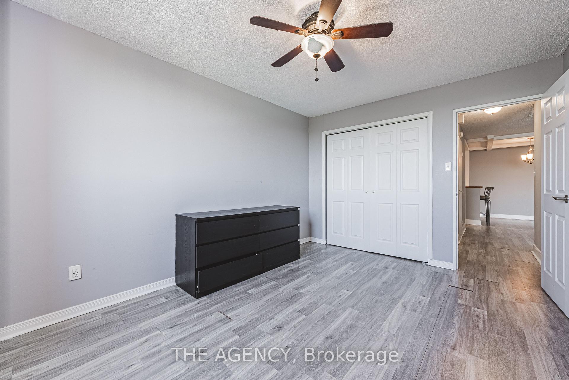 1 Bedroom Condo at 975 Warwick, Burlington For sale