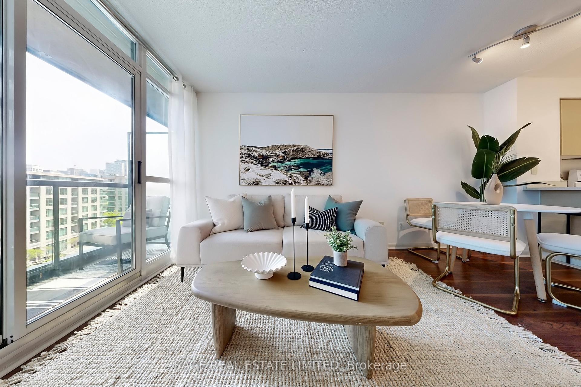 2 Bedrooms Condo at 219 Fort York, Toronto For sale