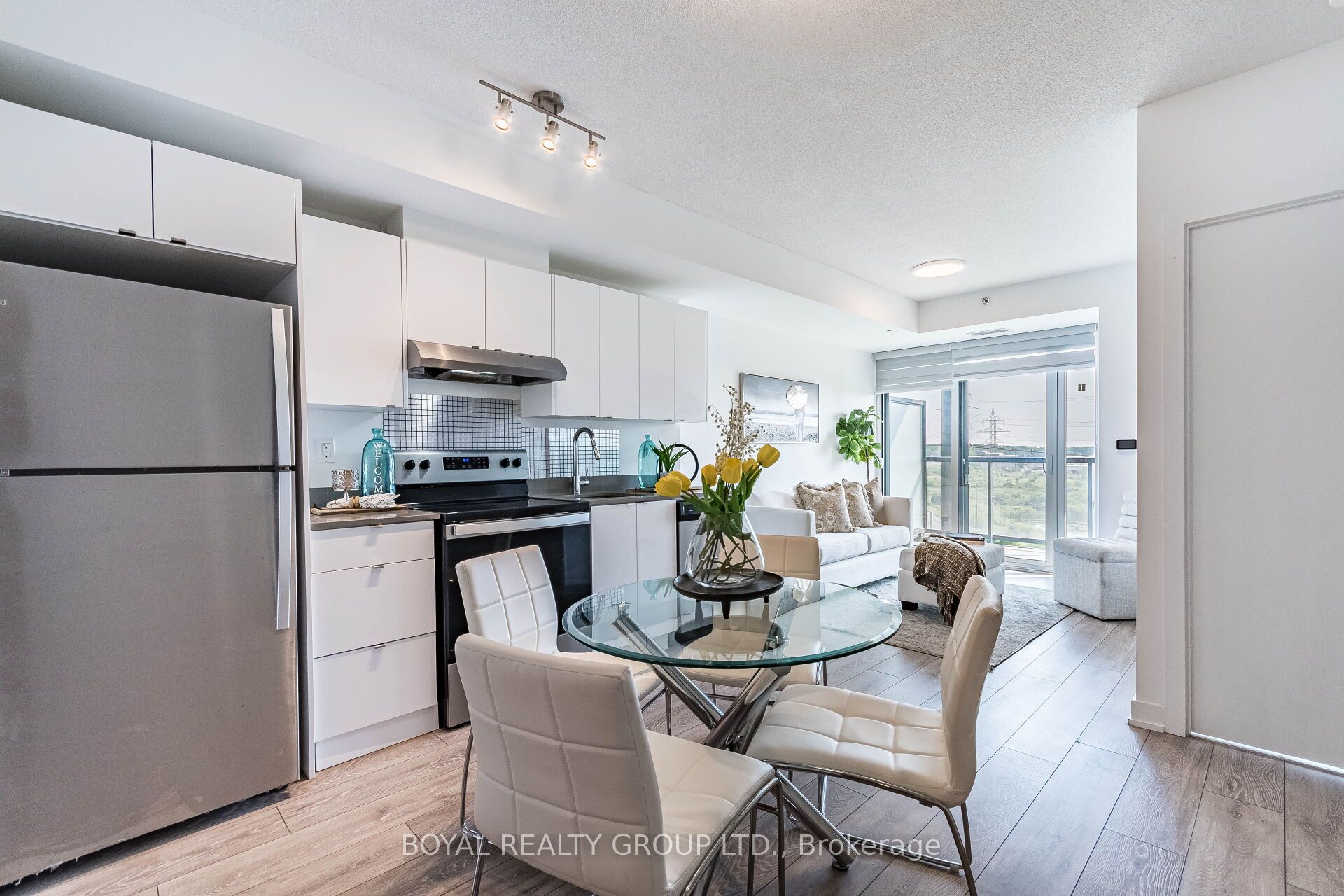 3200 Dakota Common, #B607