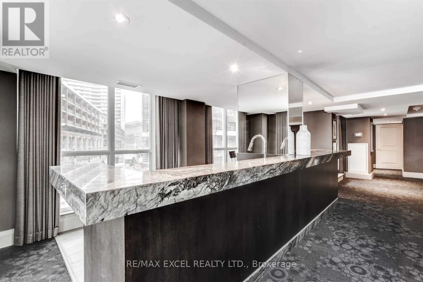 2 Bedrooms Condo at 38 Grand Magazine, Toronto For sale
