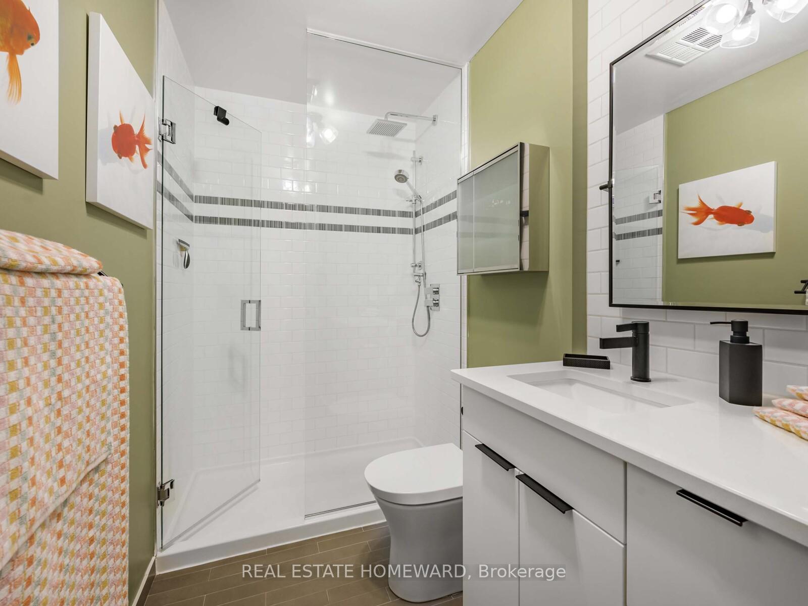 2 Bedrooms Condo at 38 Niagara, Toronto For sale